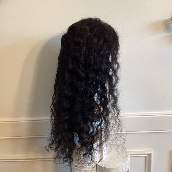 Lace Front Black Wavy Human Hair Wig (24 inches) - Picture 5 of 11